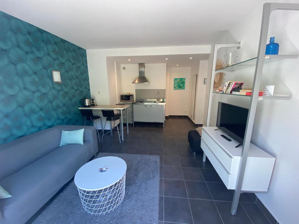 Les Suites Du Port Le Bourget-du-Lac Esterno foto